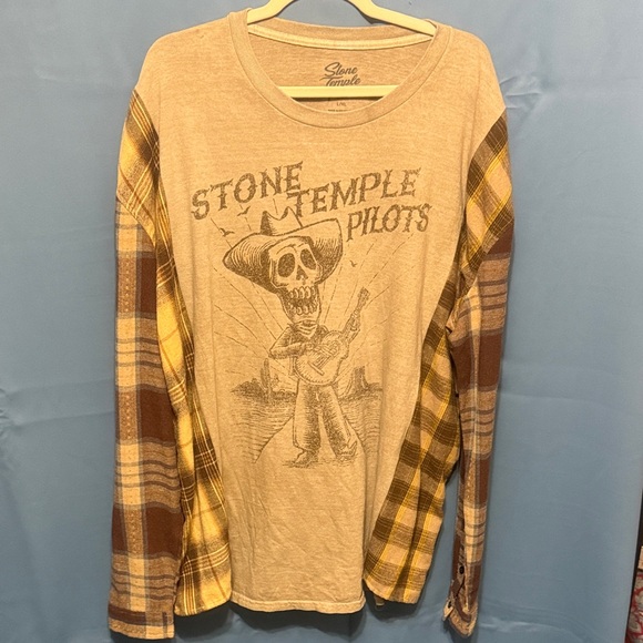 Tops - Stone Temple Pilots Graphic upcycled Long Sleeve Flannel size L/XL